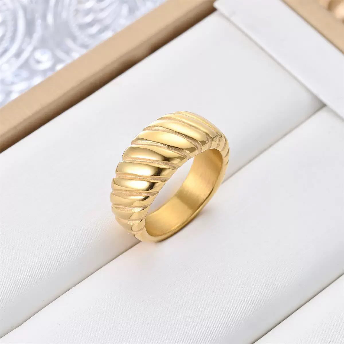 Gold Croissant Ring